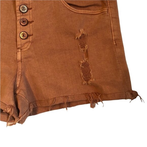 Eighty Two Distressed Shorts in Salmon Size  5 - Picture 7 of 14